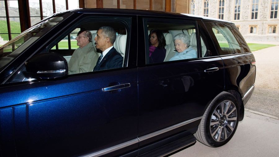 Range Rover biru milik mendiang Ratu Elizabeth. (Sumber: Bloomberg)
