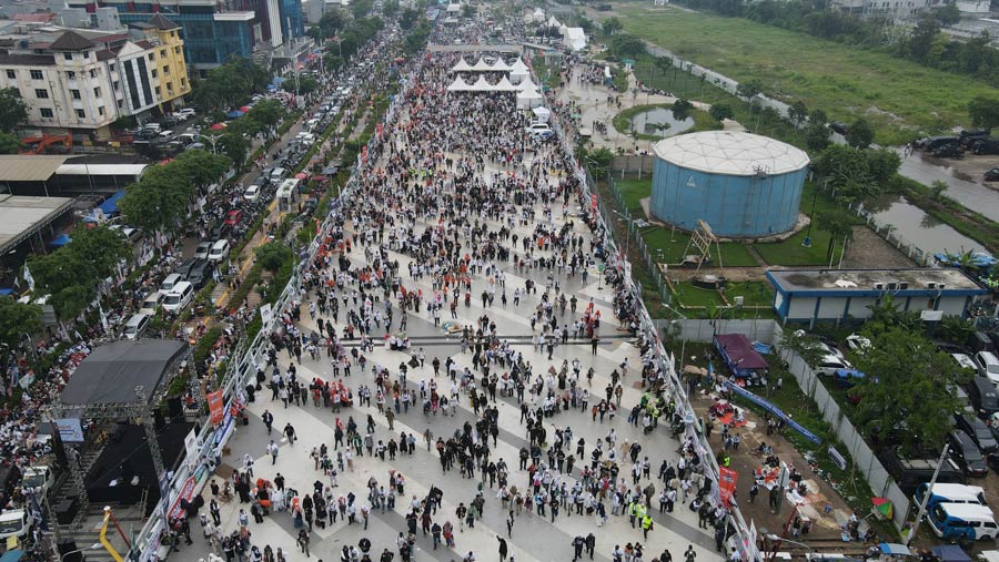 Jakarta International Stadium (JIS), Sabtu (10/2/2024) dalam perhelatan Kampanye Akbar Anies-Muhaimin. (Andre Kristiyanto/Bloomberg Technoz)