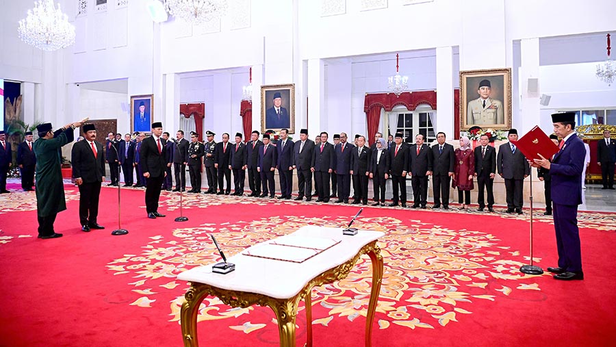 Menteri ATR/Kepala BPN Agus Harimurti Yudhoyono (AHY) saat dilantik di Istana Negara, Jakarta, Rabu (21/2/2024). (BPMI Setpres/Muchlis Jr)
