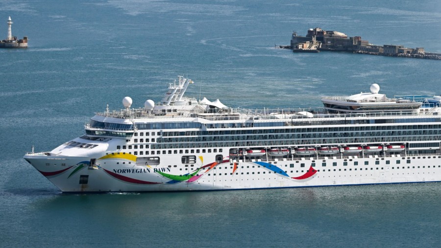 Sebuah kapal pesiar milik Norwegian Cruise Line Holding Ltd. (Dok. Bloomberg)