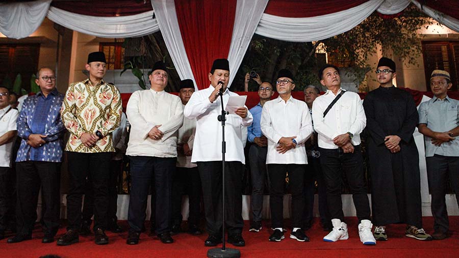 Usai pengumuman hasil rekapitulasi suara pilpres, Prabowo pun langsung berbicara dalam konferensi pers. (Bloomberg Technoz/ Andrean Kristianto)