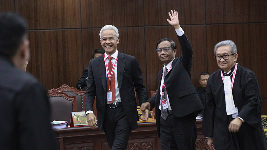 Mahkamah Konstitusi menggelar sidang PHPU Presiden gugatan paslon nomor urut 3, Ganjar Pranowo - Mahfud MD. (Bloomberg Technoz/Andrean Kristianto)