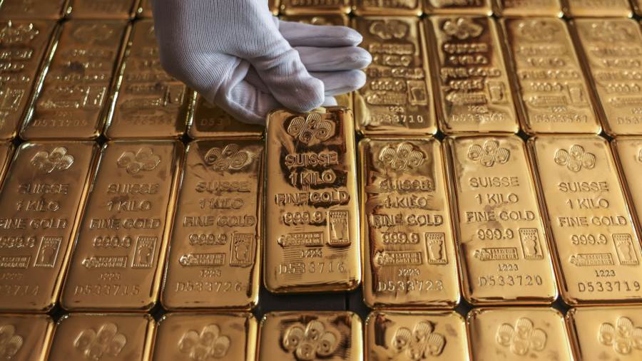 1 kg emas di Bangkok, Thailand. (Dok:Chalinee Thirasupa/Bloomberg)