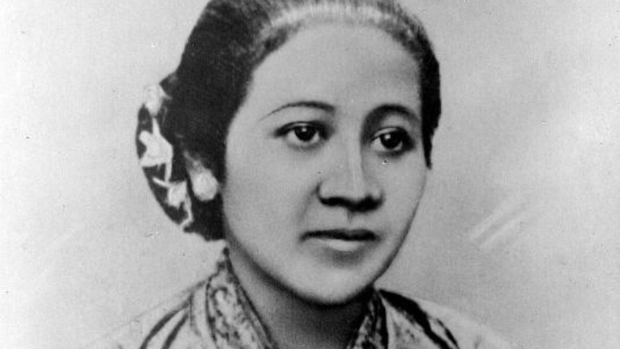 Repro Negatif potret Raden Adjeng Kartini. (Sumber: Collectie Stichting Nationaal Museum van Wereldculturen)