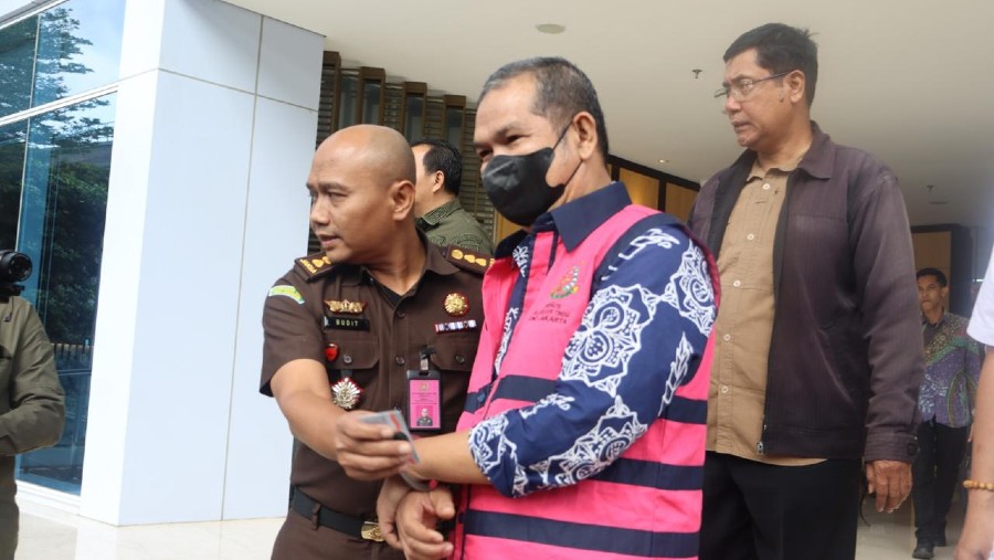 MS ditetapkan sebagai tersangka kasus korupsi dana pensiun Bukit Asam. (Sumber: Kejati DKI Jakarta)