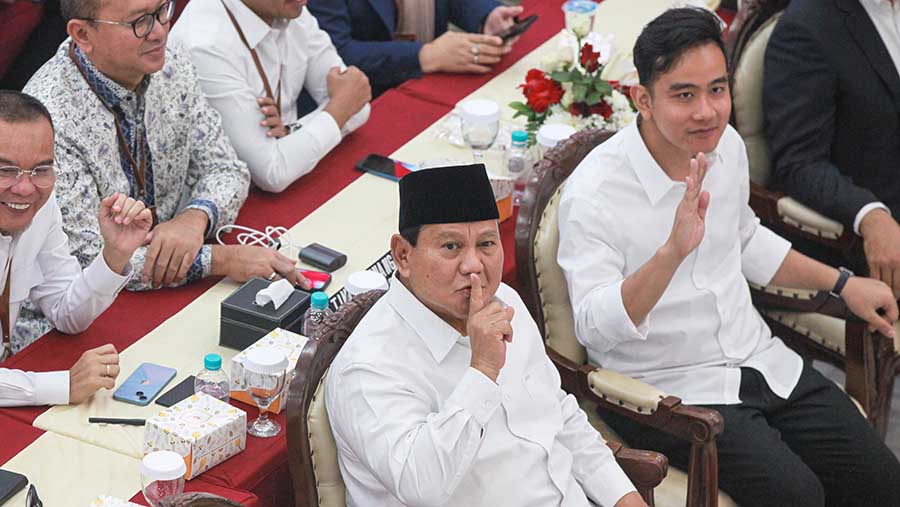 Rapat Pleno tersebut menetapkan Prabowo-Gibran sebagai presiden dan wakil presiden terpilih periode 2024-2029. (Bloomberg Technoz/Andrean Kristianto)