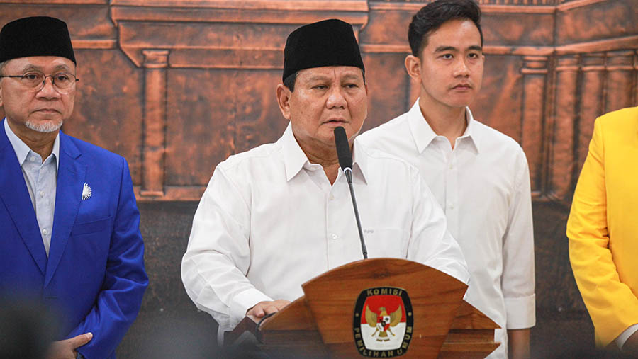 Capres terpilih Prabowo Subianto usai rapat pleno penetapan di gedung KPU, Rabu (24/4/2024). (Bloomberg Technoz/Andrean Kristianto)