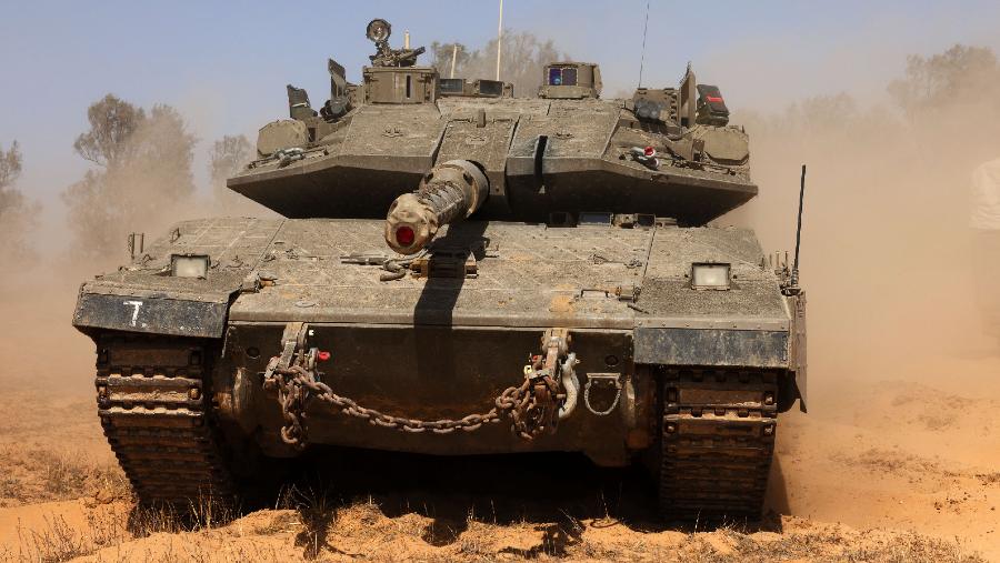 Tank Israel  (Dok: Bloomberg)
