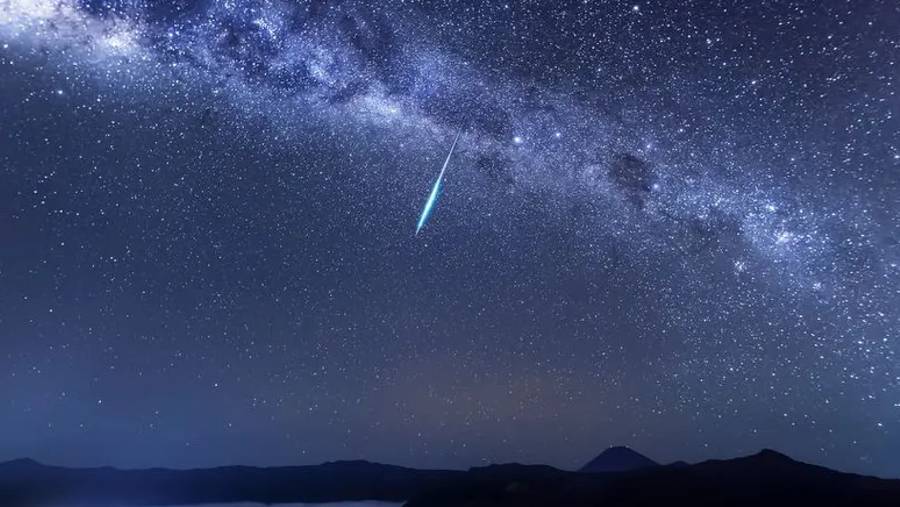 Hujan meteor Eta Aquarid. (Space)