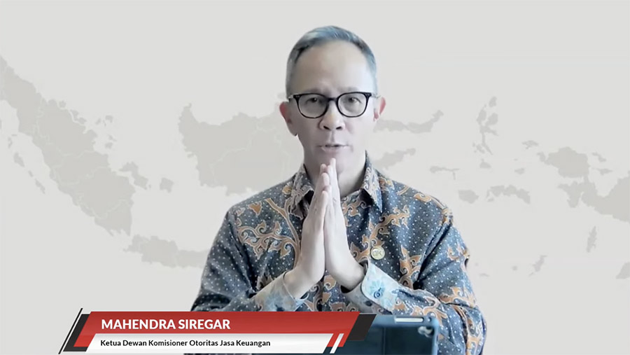 Ketua Dewan Komisioner OJK, Mahendra Siregar saat konfrensi pers Hasil RDK Bulanan April 2024. (Youtube OJK)