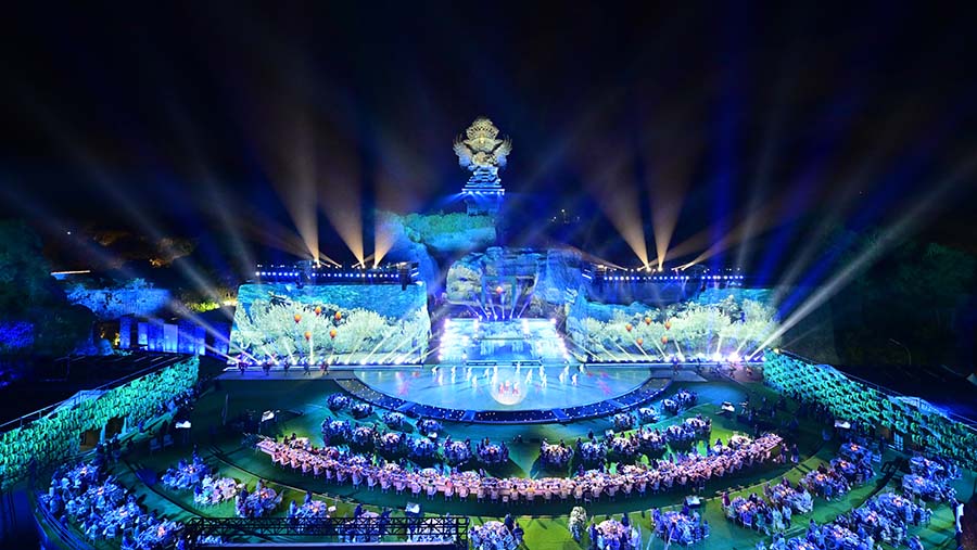 Grup musik RAN dalam Welcoming Dinner World Water Forum ke-10 2024 di GWK, Bali, Minggu (19/5/2024). (Medcen WWF 2024/Aprillio Akbar/nym)