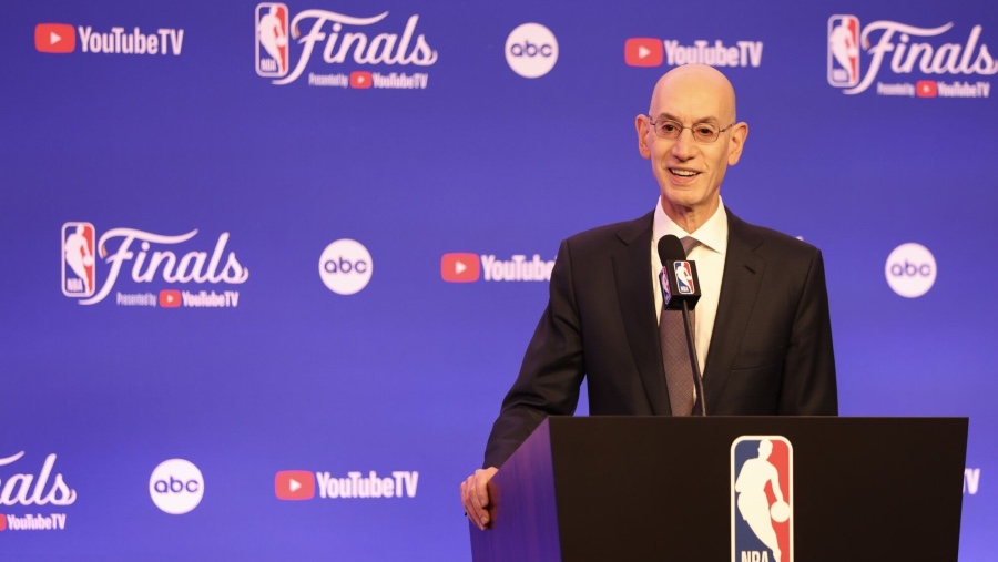 Komisioner NBA, Adam Silver. (Sumber: Bloomberg)