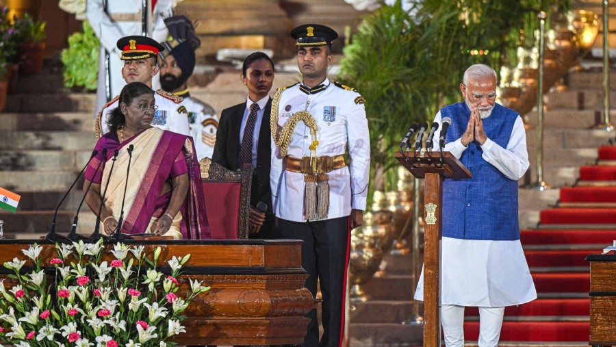 Narendra Modi dilantik sebagai PM India untuk periode ketiga. (Sumber: Bloomberg)