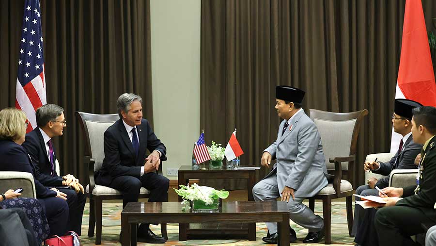 Menteri Pertahanan Prabowo Subianto bertemu dengan Menteri Luar Negeri AS, Anthony John Blinken di Yordania. (Dok Kemhan RI)