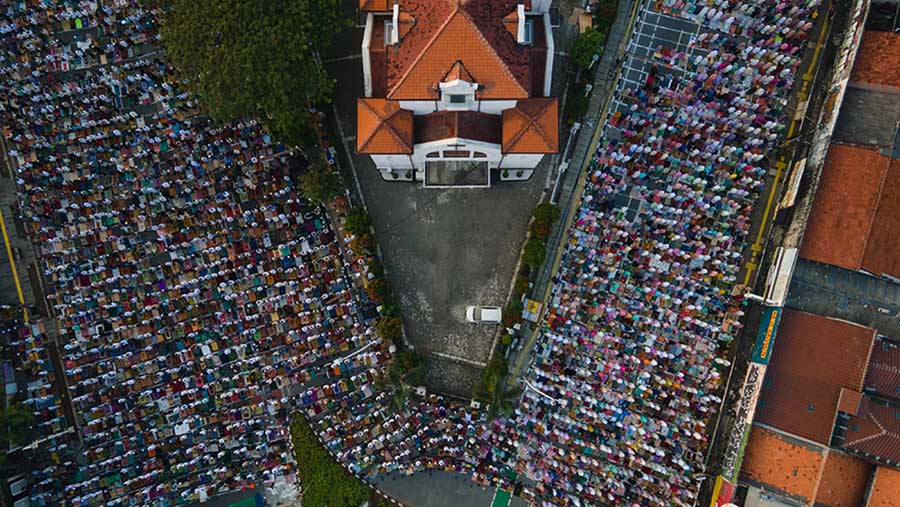 Lokasinya di sekitar Gereja Koinonia memang kerap digunakan untuk beribadah pada hari-hari besar umat Islam. (Bloomberg Technoz/Andrean Kristianto)