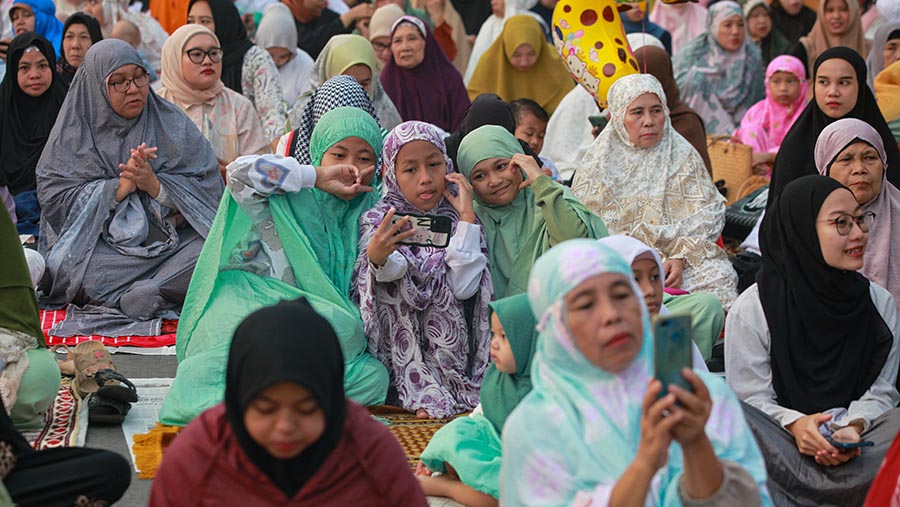 Penetapan berdasarkan hasil sidang isbat penentuan 1 Dzulhijjah 1445 H yang digelar pada Jumat, 7 Juni 2024. (Bloomberg Technoz/Andrean Kristianto)