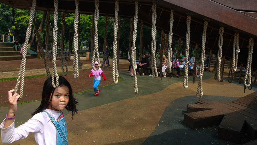 Beberapa permainannya yaitu mini trampolin, seluncuran, beberapa permainan ketangkasan, hingga jungkat-jungkit.(Bloomberg Technoz/Andrean Kristianto)