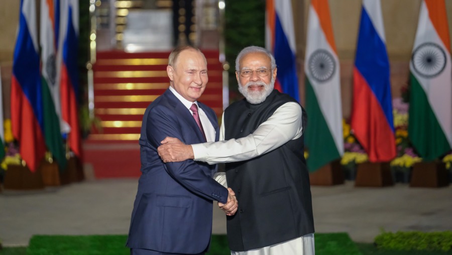 PM India Narendra Modi dan Presiden Rusia Vladimir Putin. (Sumber: T. Narayan/Bloomberg)