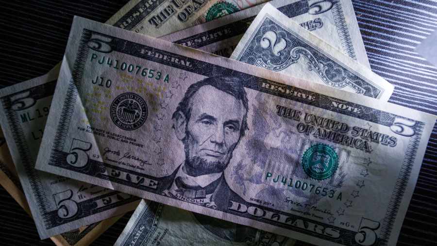 Dolar Amerika pecahan kecil. (Dok: Bloomberg)