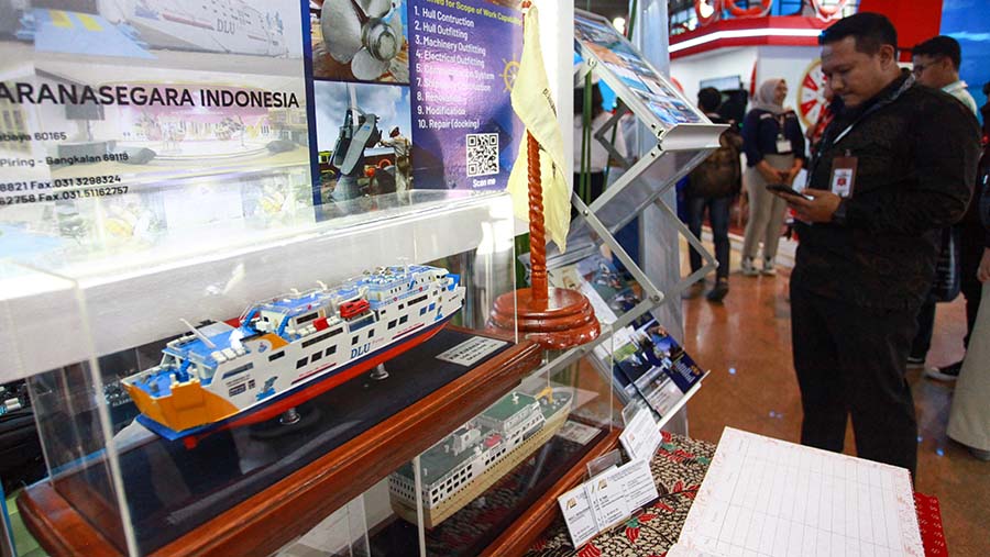 Pameran tersebut bertujuan untuk memaksimalkan potensi sektor maritim dan kereta api di Indonesia. (Bloomberg Technoz/Andrean Kristianto)