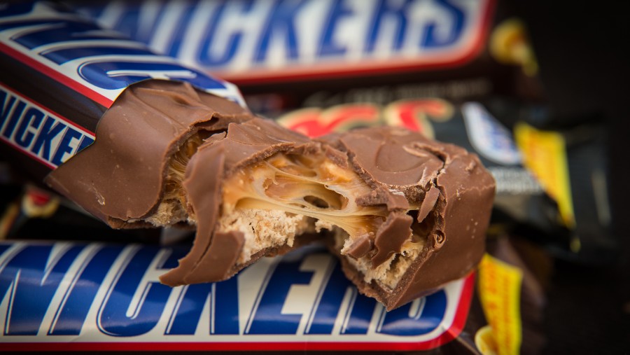 Camilan cokelat Snickers. (Dok: Bloomberg)