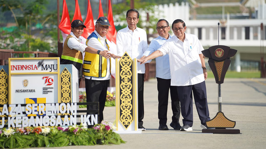 Presiden Jokowi meresmikan Plaza Seremoni Sumbu Kebangsaan di Kawasan Inti Pusat Pemerintahan Ibu Kota Negara (IKN), Rabu (14/8/2024). (Dok. PUPR)