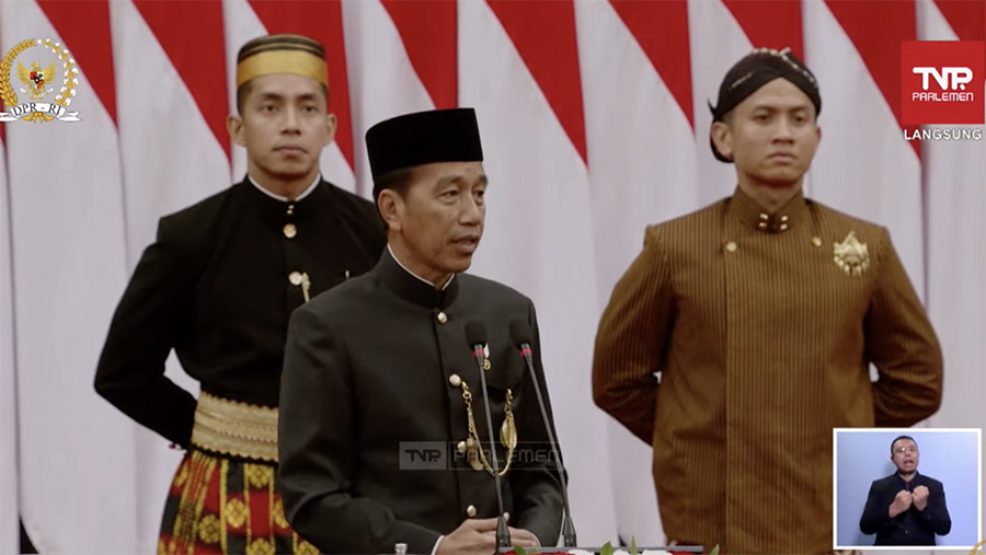 Presiden Jokowi saat Sidang Tahunan MPR RI dan Pidato Kenegaraan, Jumat (16/8/2024).  (Tangkapan Layar Youtube DPR)