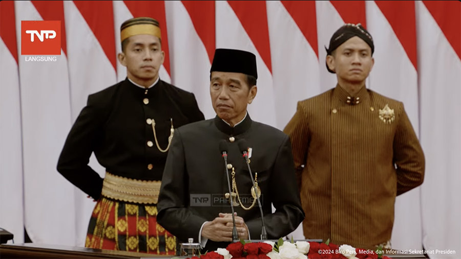 Presiden Jokowi saat mengikuti sidang tahunan MPR dan Pidato Kenegaraan di DPR, Jumat (16/8/2024).  (Tangkapan Layar Youtube Sekretariat Presiden)