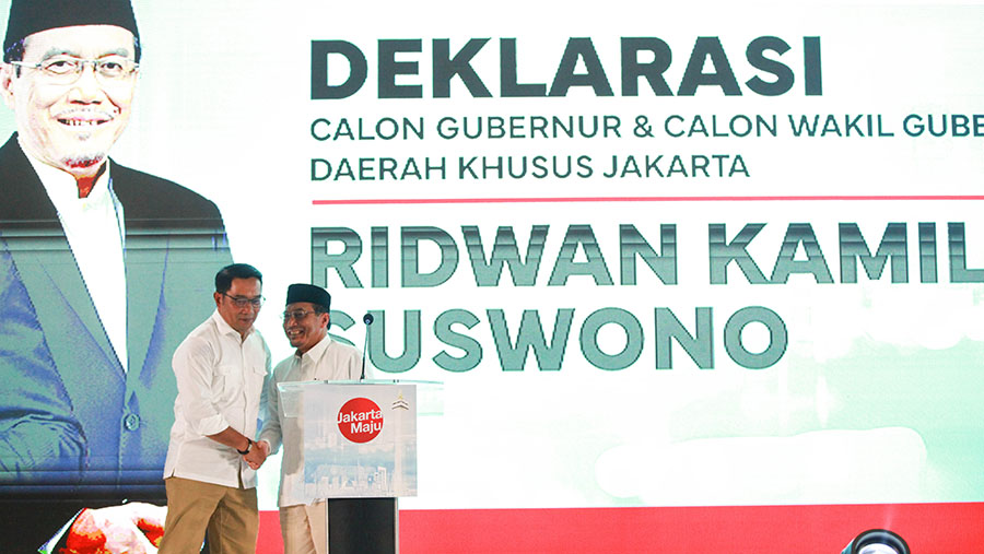 Deklarasi Bacagub & Bacawagub Jakarta, Ridwan Kamil dan Suswono di Jakarta, Senin (19/8/2024). (Bloomberg Technoz/Andrean Kristianto)