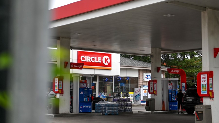 Gerai Circle K di sebuah SPBU di Ontario./dok. Bloomberg