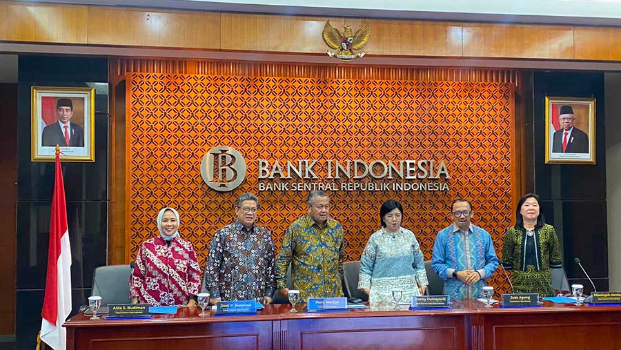 Gubernur Bank Indonesia, Perry Warjiyo saat konfresin pers RDG. (Bloomberg Technoz/Azura)