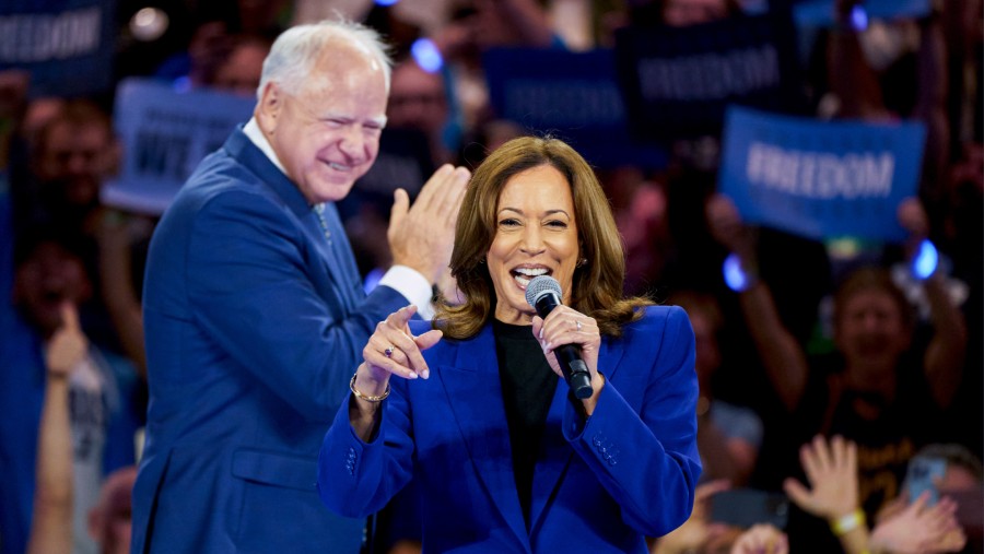 Kamala Harris dan Tim Walz. (Bloomberg)