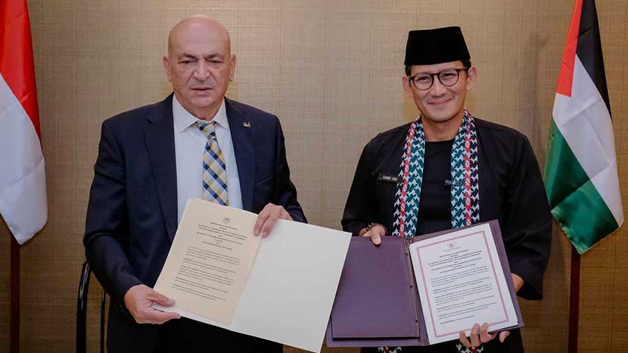 Sandiaga Uno dan Menteri Pariwisata dan Kepurbakalaan Palestina Hani Naji Abdalmasih Al-Hayek, Jakarta Selatan (4/9/2024). (Kemenparekraf)