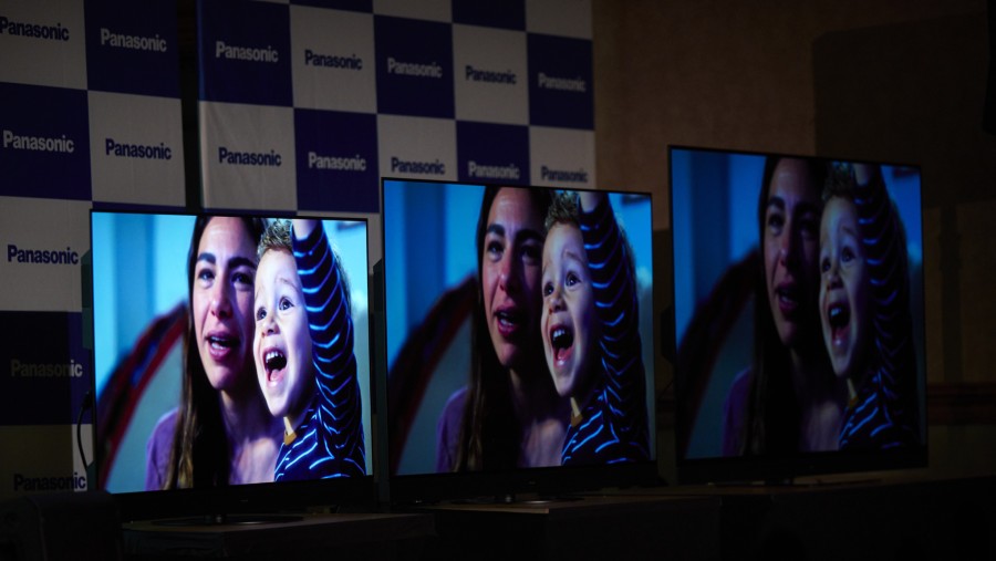 Ilustrasi TV panel flat milik Panasonic. (Bloomberg)