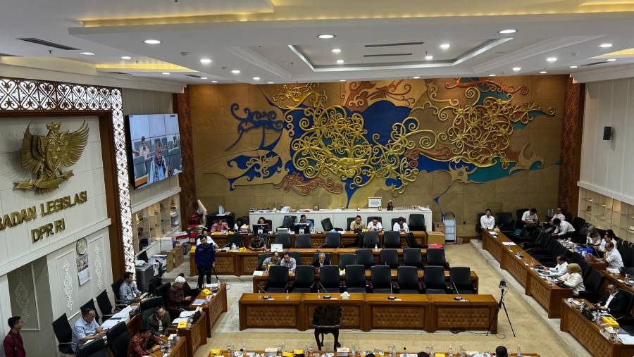 Rapat Panja UU Kementerian Negara, Senin (9/9/2024). (Mis Fransiska/Bloomberg Technoz).