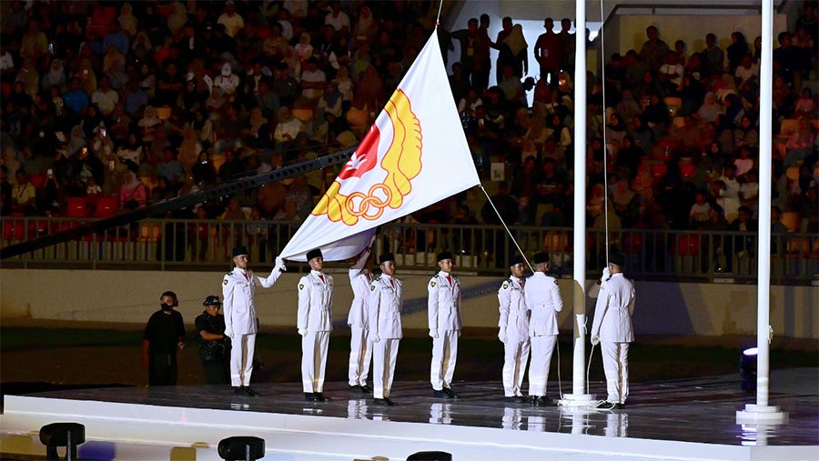 Tak ketinggalan, theme song PON XXI turut diputar untuk menambah semangat . (Foto: Muchlis Jr - Biro Pers Sekretariat Presiden)