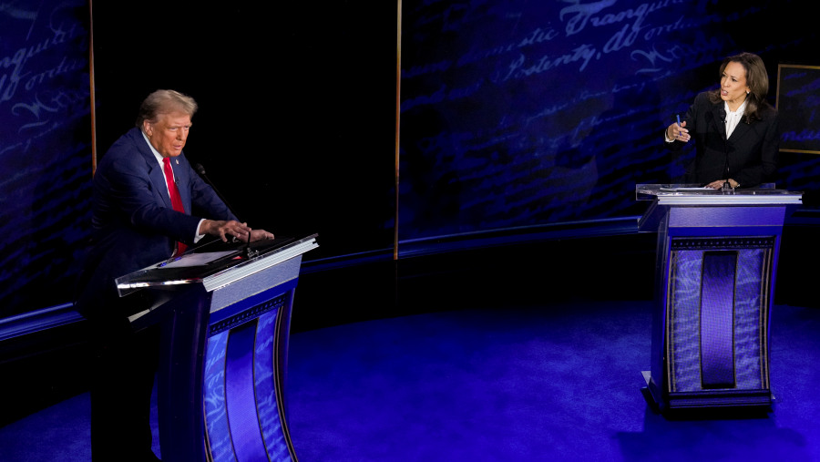 Kamala Harris & Donald Trump saat debat presiden kedua di Pennsylvania, AS, Selasa (10/9/2024). (Doug Mills/The New York Time/Bloomberg)