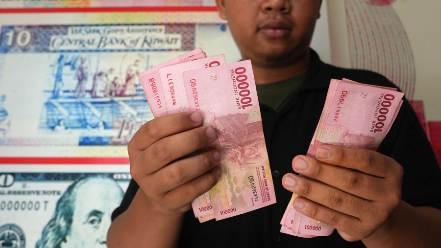 Rupiah. (Bloomberg)