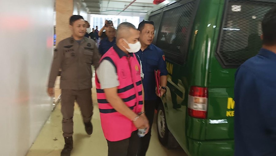 Kejati Daerah Jakarta menetapkan 3 tersangka dalam perkara korupsi dalam  PT. Indofarma Tbk dan Anak Perusahaan Tahun 2020-2023. (Dok Kejati Jakarta)