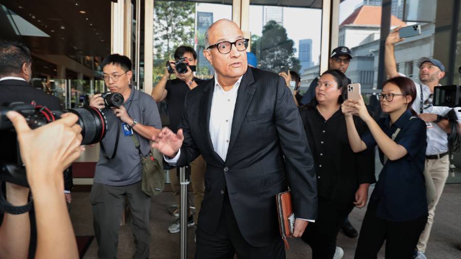 S Iswaran tiba di Pengadilan Tinggi di Singapura pada 24 September. (Dok: Hester Tan/Bloomberg)