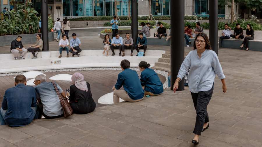 Potret masyarakat Jakarta, Indonesia. (Bloomberg)