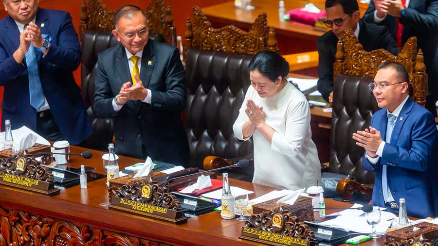 Momen Puan Menangis Saat Sidang Terakhir DPR RI (DPR RI)