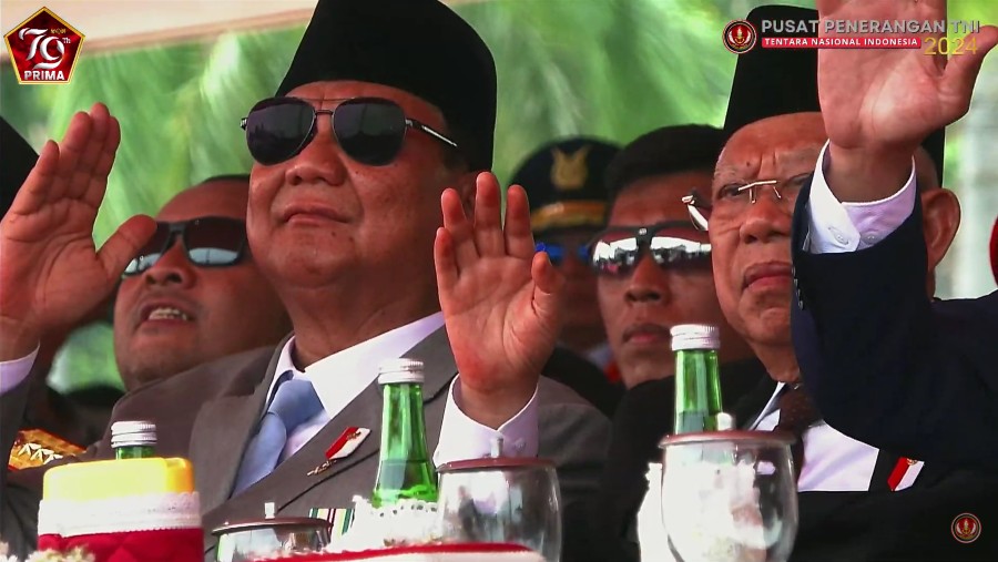 Prabowo Subianto saat acara puncak HUT ke-79 TNI pada Sabtu di Lapangan Monas. (Tangkapan Puspen TNI)	
