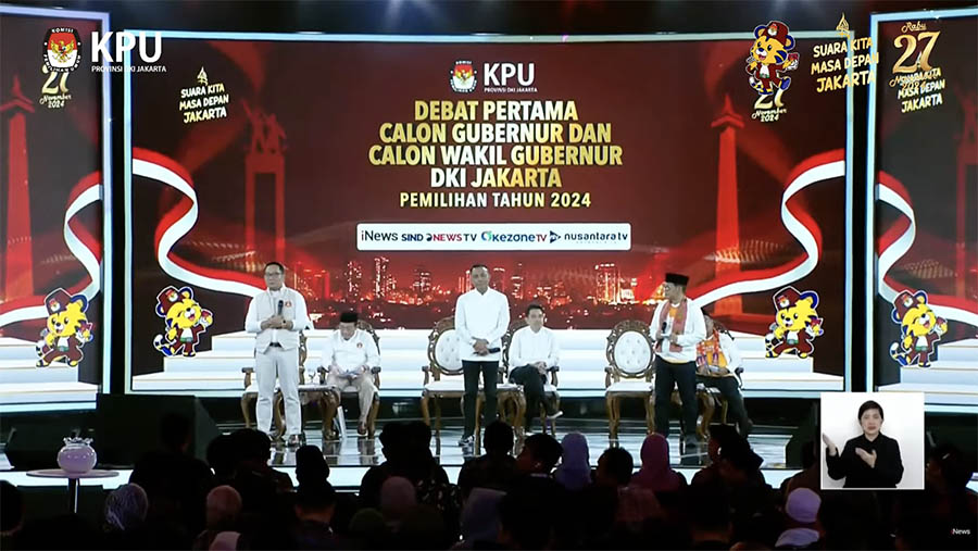 Suasana debat pertama Calon Gubernur dan Cawagub Jakarta di JIExpo Kemayoran, Minggu (6/10/2024). (Tangkapan Layar Youtube KPU PROVINSI DKI JAKARTA)