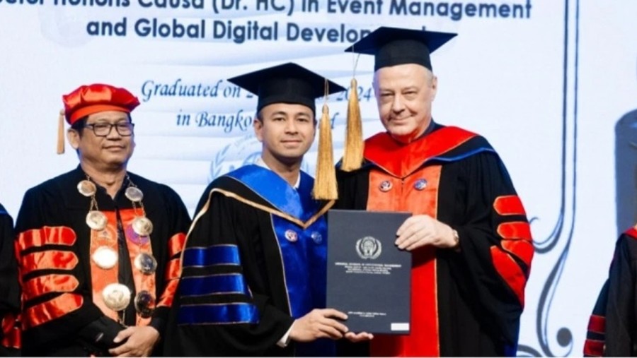 Raffi Ahmad terima gelar Honoris Causa dari UIPM. (Instagram/raffinagita1717)