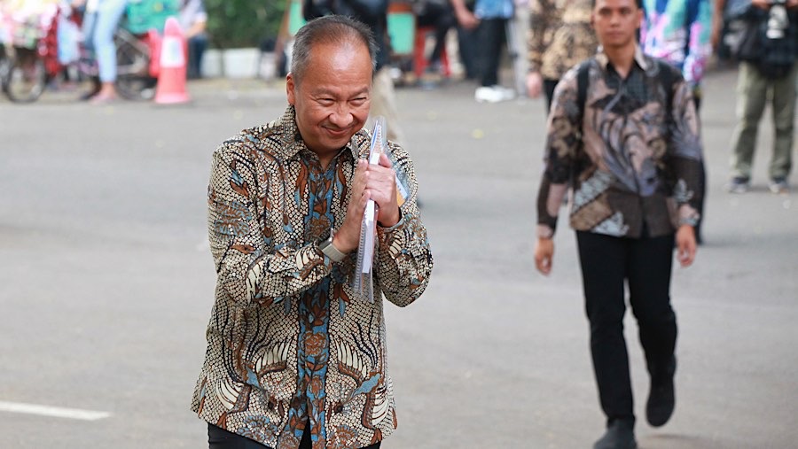 Menteri Perindustrian Agus Gumiwang bertemu dengan Prabowo Subianto di Kertanegara, Senin (14/10/2024). (Bloomberg Technoz/Andrean Kristianto)
