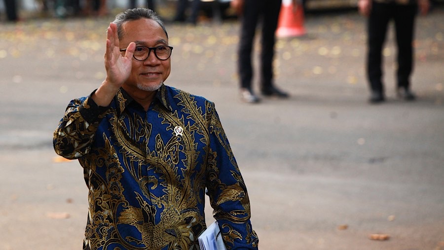 Ketua Umum PAN Zulkifli Hasan bertemu dengan Prabowo Subianto di Kertanegara, Senin (14/10/2024). (Bloomberg Technoz/Andrean Kristianto)