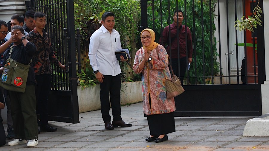 Akademisi Arifatul Choiri Fauzi bertemu dengan Prabowo Subianto di Kertanegara, Senin (14/10/2024). (Bloomberg Technoz/Andrean Kristianto)