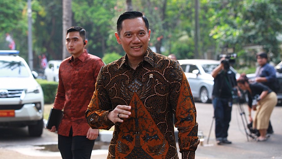 Ketum Partai Demokrat Agus Harimurti Yudhoyono (AHY) di Kertanegara, Senin (14/10/2024). (Bloomberg Technoz/Andrean Kristianto)