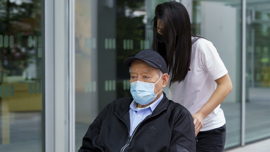 Mantan taipan minyak Singapura, Lim Oon Kuin, terancam penjara 20 tahun atas skandal penipuan. (Ore Huiying/Bloomberg)